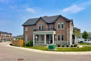 Freehold Townhouse for Sale, 305 Clay stones St, Newmarket, ON