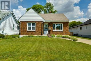 Bungalow for Sale, 140 Capel Street, Sarnia, ON