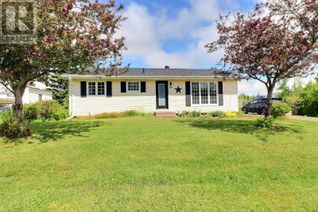 Detached House for Sale, 35 Patti Lee Drive, Cornwall, PE