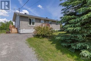 Detached House for Sale, 595 Bolton Road, Merrickville, ON
