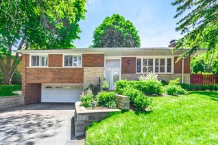 Detached House for Sale, 4 Hillock Pl, Toronto, ON