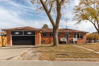 Detached House for Sale, 2890 Rivard Ave, Windsor, ON