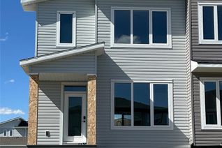 Semi-Detached House for Sale, 2910 Rochdale Boulevard, Regina, SK