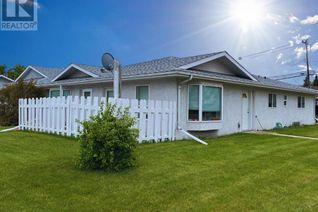 Bungalow for Sale, 938 & 940 15 Street, Wainwright, AB