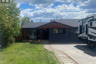 House for Sale, 1529 94 Avenue, Dawson Creek, BC