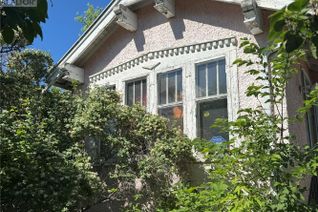 Detached House for Sale, 2178 Queen Street, Regina, SK