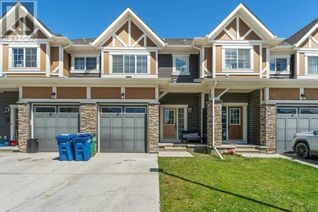 Freehold Townhouse for Sale, 13 Hillcrest Square Sw, Airdrie, AB