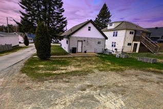 Detached House for Sale, 120 WOODS St W, Kirkland Lake, ON