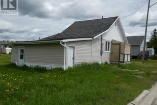 House for Sale, 208 Third Ave Se, Geraldton, ON