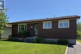 Bungalow for Sale, 412 Cabot Ct, Thunder Bay, ON