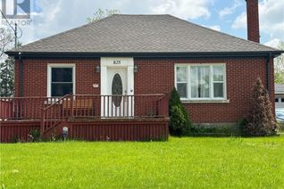 Bungalow for Sale, 825 Stirling Avenue S, Kitchener, ON