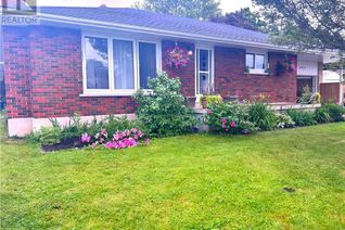Detached House for Sale, 287 12th Avenue, Hanover, ON