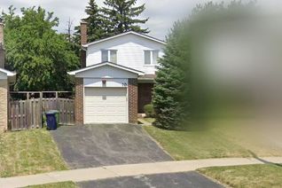 Detached House for Rent, 10 Lunsfield Cres, Toronto, ON