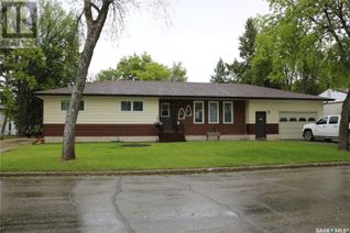 House for Sale, 1504 Chestnut Drive, Moosomin, SK