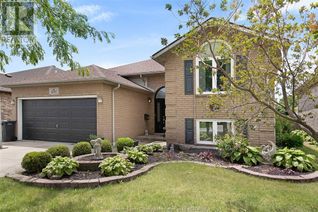 Raised Ranch-Style House for Sale, 1095 Greenpark Boulevard, Windsor, ON