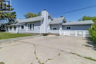 Detached House for Sale, 4605 48 Street, Sylvan Lake, AB