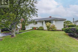 House for Sale, 3210 Aldridge St, Saanich, BC
