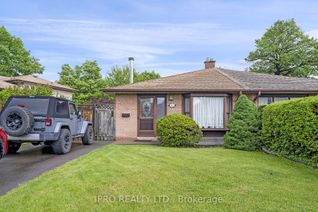 Semi-Detached House for Sale, 52 Aloma Cres, Brampton, ON