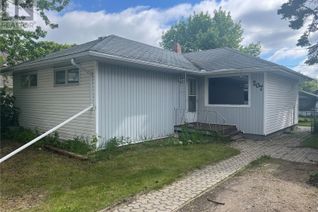 Detached House for Sale, 207 2nd Street W, Wynyard, SK