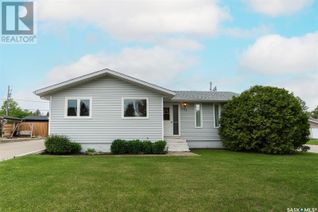 Detached House for Sale, 301 8th Street E, Wynyard, SK