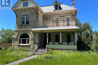 Detached House for Sale, 796 Princes Street N, Kincardine, ON