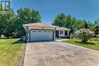 Bungalow for Sale, 1107 Gleneagles Drive, Carstairs, AB