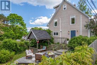 Detached House for Sale, 144 Queen Street, Chester, NS