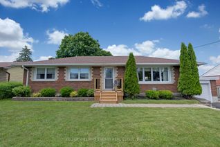 Detached House for Sale, 32 Concession St E, Clarington, ON