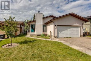 Bungalow for Sale, 34 Maple Bay, Lacombe, AB
