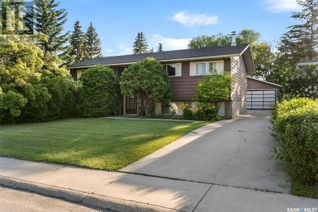 Detached House for Sale, 205 Nahanni Drive, Saskatoon, SK
