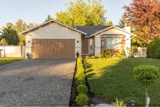 Ranch-Style House for Sale, 8730 152a Street, Surrey, BC