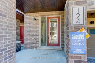 Townhouse for Sale, 124 Solstice Circ, Newmarket, ON