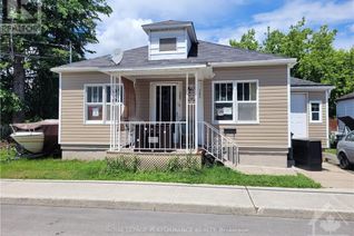 Triplex for Sale, 385-387 Regent Street, Hawkesbury, ON