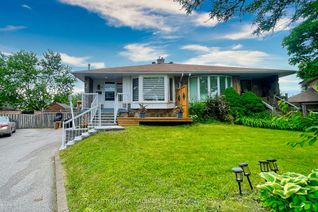 Backsplit for Sale, 16 Beckenham Crt, Toronto, ON