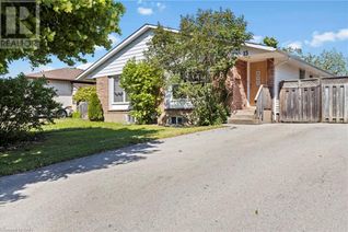 Semi-Detached House for Sale, 15 Manley Crescent, Thorold, ON
