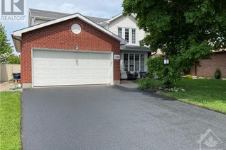 Property for Sale, 10 Halley Street, Ottawa, ON