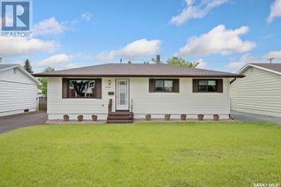 Detached House for Sale, 2204 Preston Avenue S, Saskatoon, SK