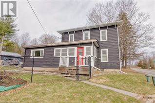 Detached House for Sale, 3276 County Rd 6, Yarker, ON