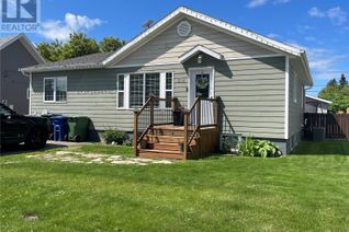 Bungalow for Sale, 812 1st Street W, Nipawin, SK