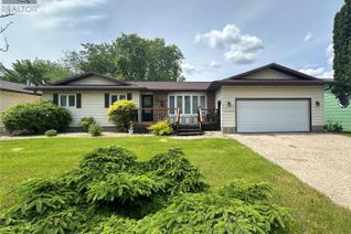 Bungalow for Sale, 633 Mary Street, Canora, SK