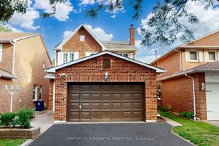 Detached House for Sale, 75 Parade Sq, Toronto, ON