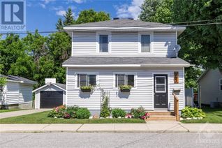 Detached House for Sale, 9 Alvin Street, Perth, ON