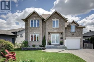 Detached House for Sale, 10 Brentwood Court, Sudbury, ON