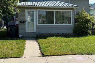 Detached House for Sale, 921 3rd Street, Estevan, SK