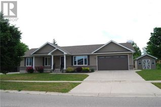 Bungalow for Sale, 19 Allan Street W, Clifford, ON