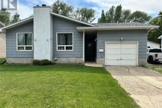 Detached House for Sale, 242 Elliott Place, Swift Current, SK