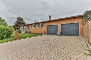 Bungalow for Sale, 340 Queen St, Strathroy-Caradoc, ON