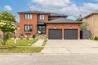 Detached House for Sale, 41 Regalview Dr, Hamilton, ON