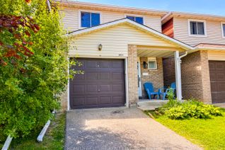 Townhouse for Sale, 304 Bluevale St N #B, Waterloo, ON