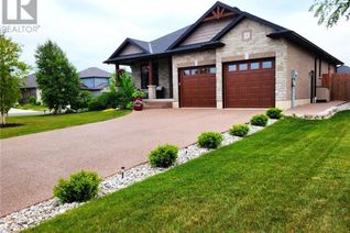 Detached House for Sale, 2 Blowes Drive, Stratford, ON